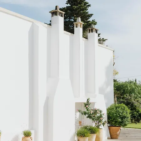 Готель Masseria Montelauro 4*