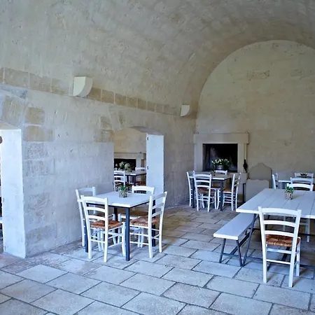 Hotel Masseria Montelauro 4*