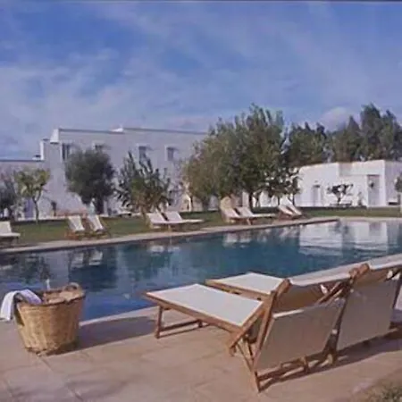 Готель Masseria Montelauro 4*