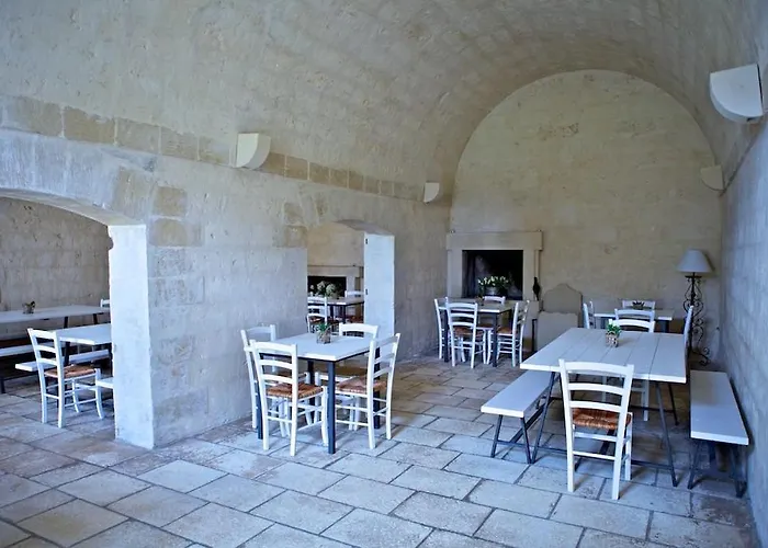 ホテル Masseria Montelauro 4*