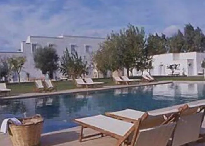 Hotel Masseria Montelauro 4*